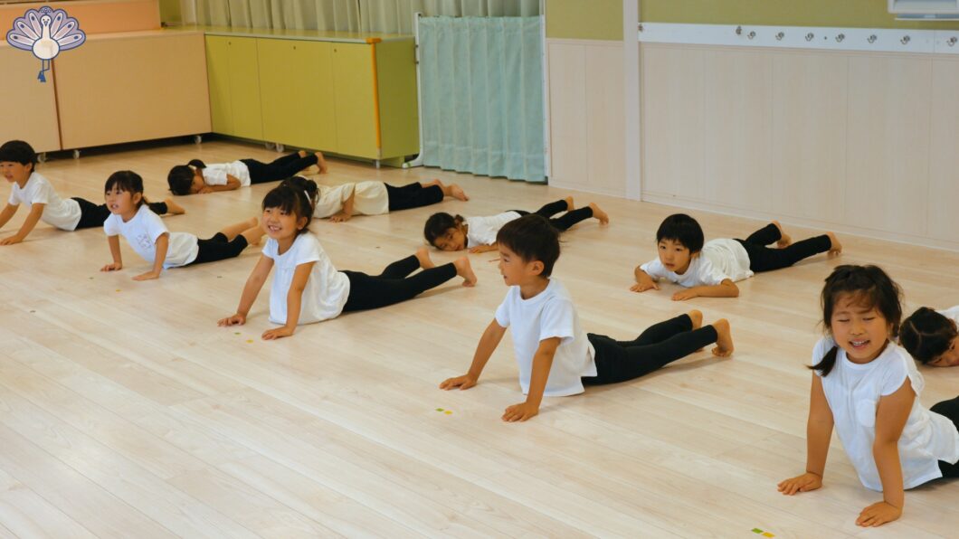 運動参観くじゃく